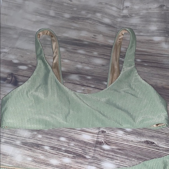 🌵 Kendall and Kylie green women’s bikini set 🌵 - Picture 3 of 5